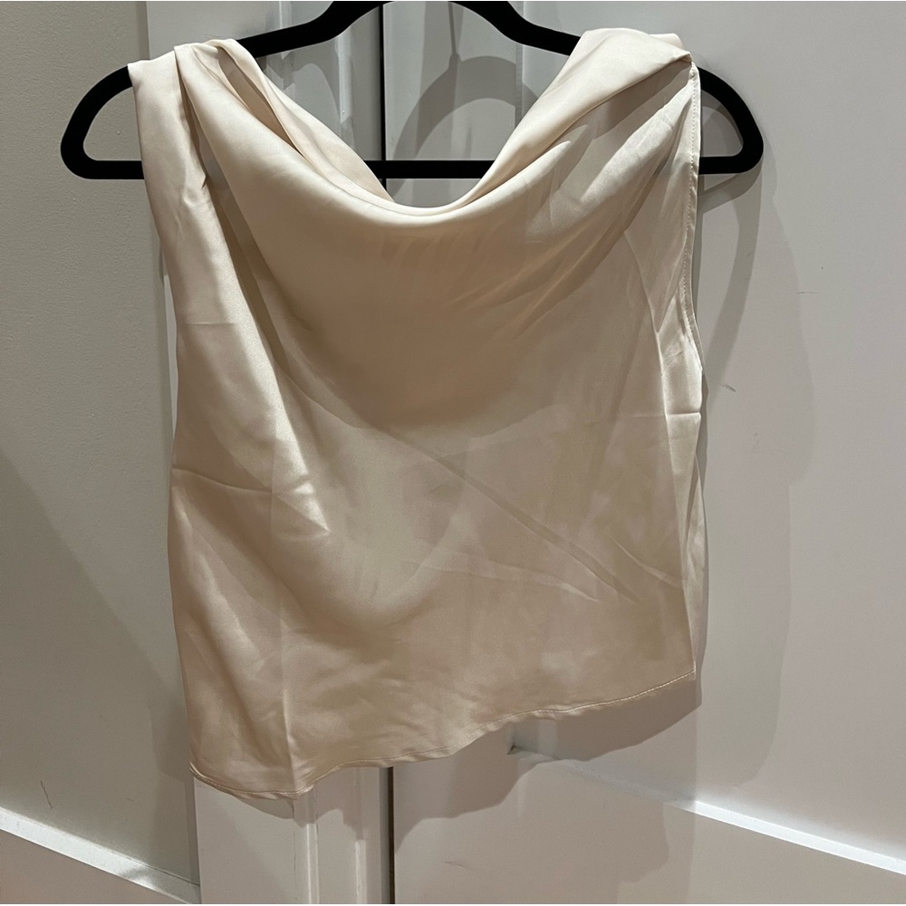 ASTR satin off the shoulder top. Xs, champagne color. Brand new with tags!!!